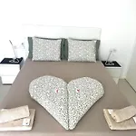Heart Of Veronicas With Beautiful Ocean View