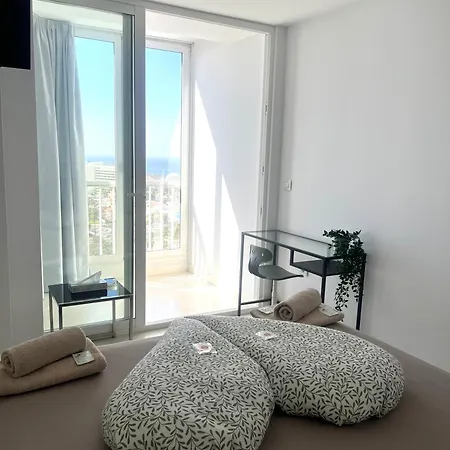Heart Of Veronicas With Beautiful Ocean View *