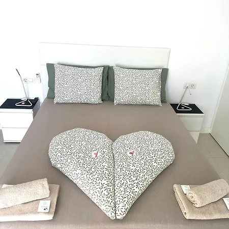 Heart Of Veronicas With Beautiful Ocean View